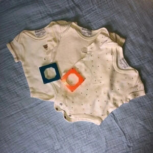 Set of 3 newborn baby onesies-Babaluna-EUC